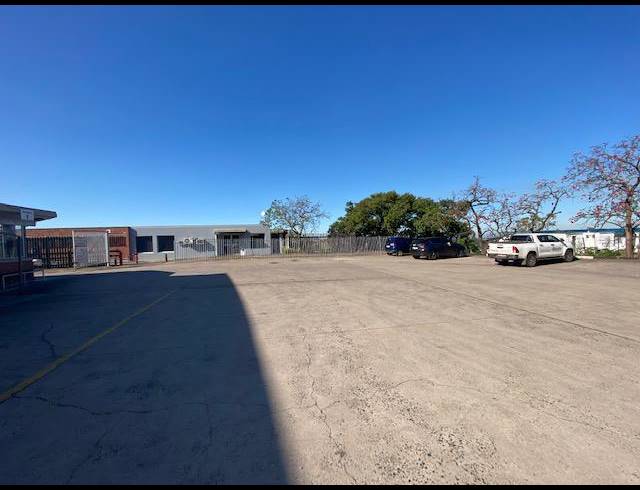 4,300M² WAREHOUSE TO LET IN WESTMEAD